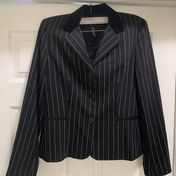 Lauren Ralph Lauren Jackets & Blazers - Lauren Ralph Lauren Black Pinstripe Blazer Size 6 Virgin Wool Velvet Collar